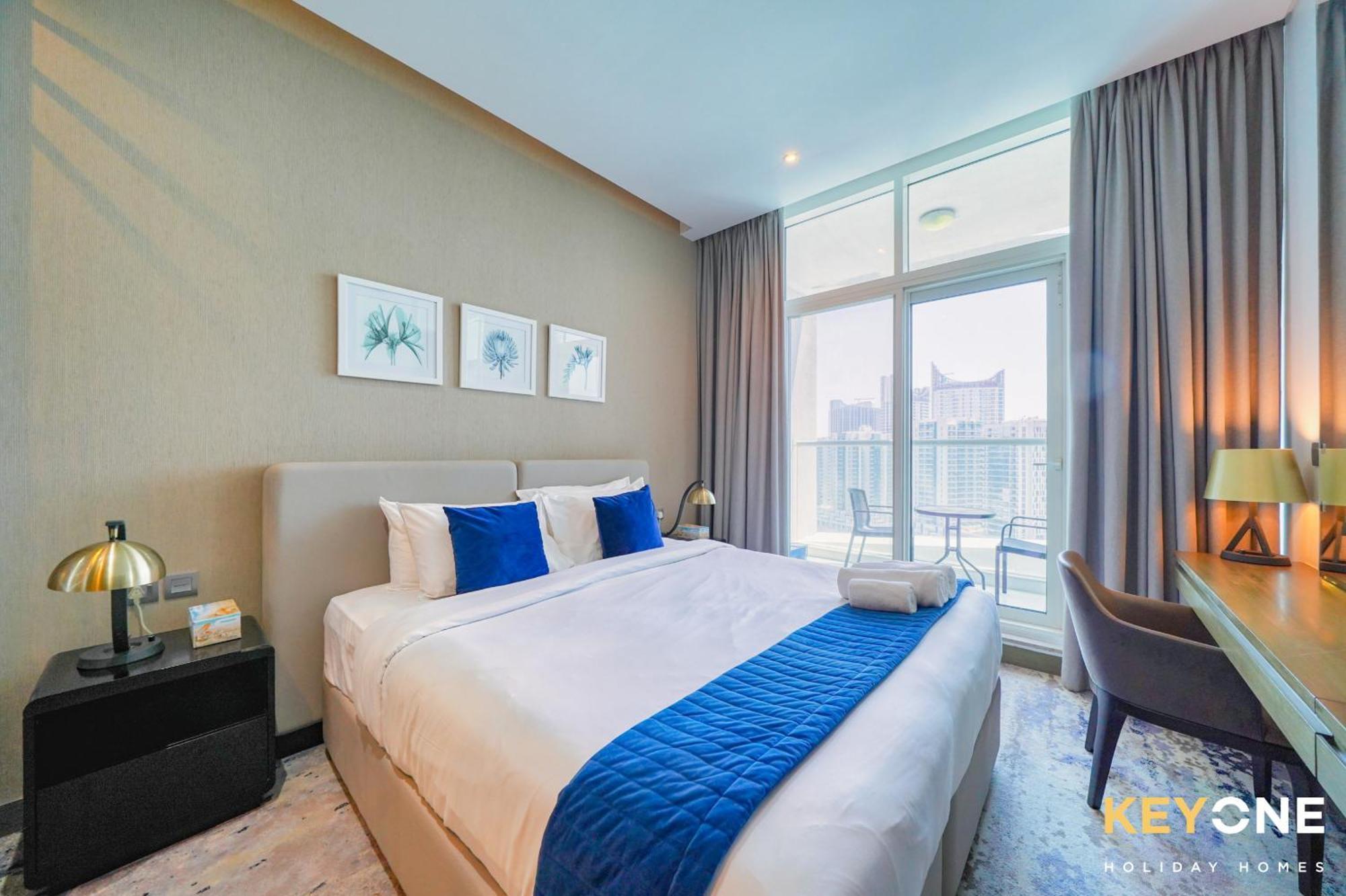 Sleek Studio In Prive With Stunning Canal View Dubai Exterior foto